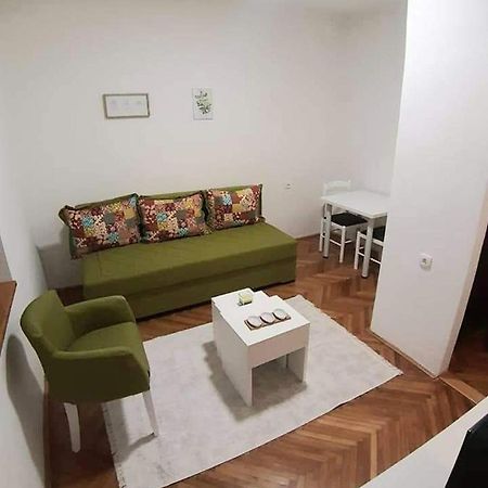 Small&Cozy Apartment Podgorica Ngoại thất bức ảnh